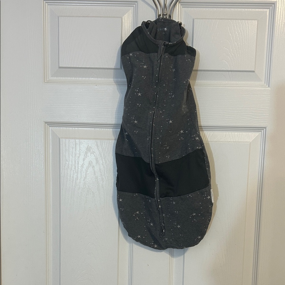 Gray Star-Patterned baby sack sleepers